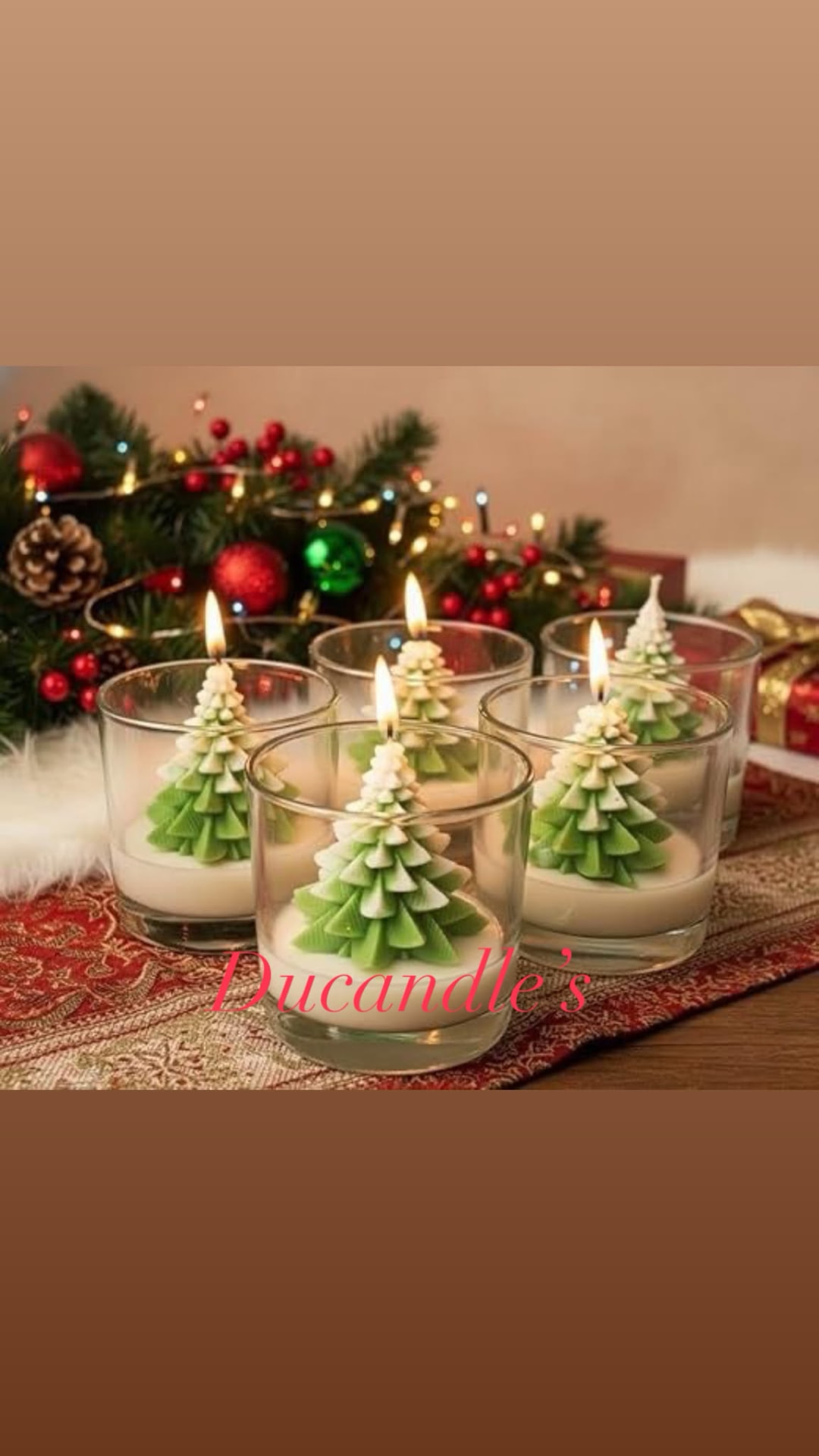 Alberi di Natale in bicchiere